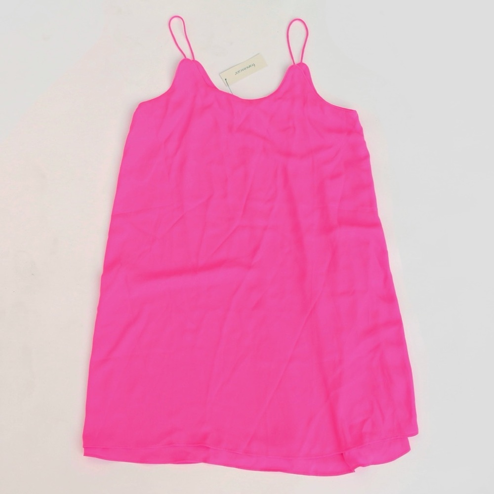 Francesca’s HOT 🔥 Pink Sassy Dress NWT 🦩